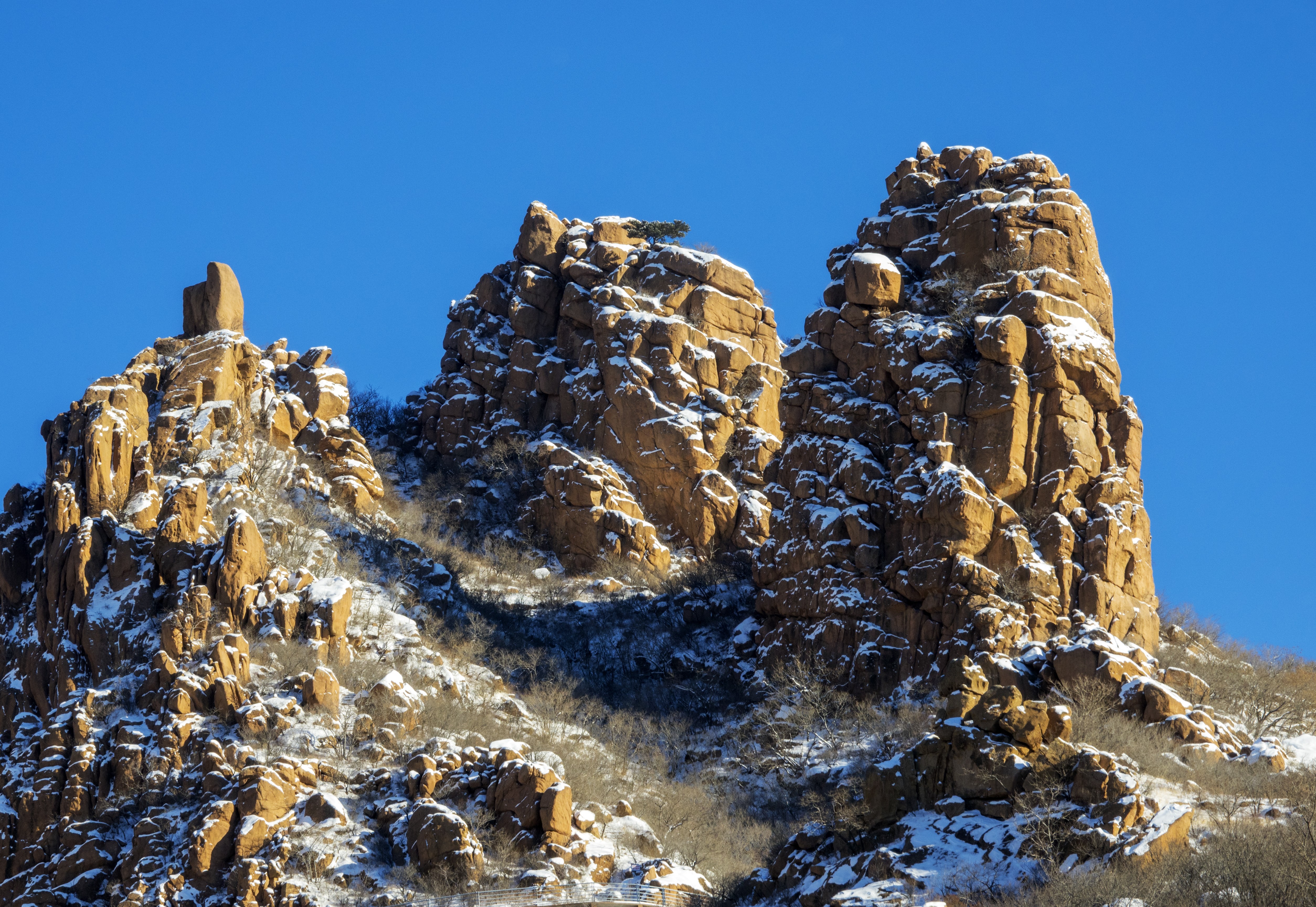 看不够的风景—北票大黑山四季景色如画屏