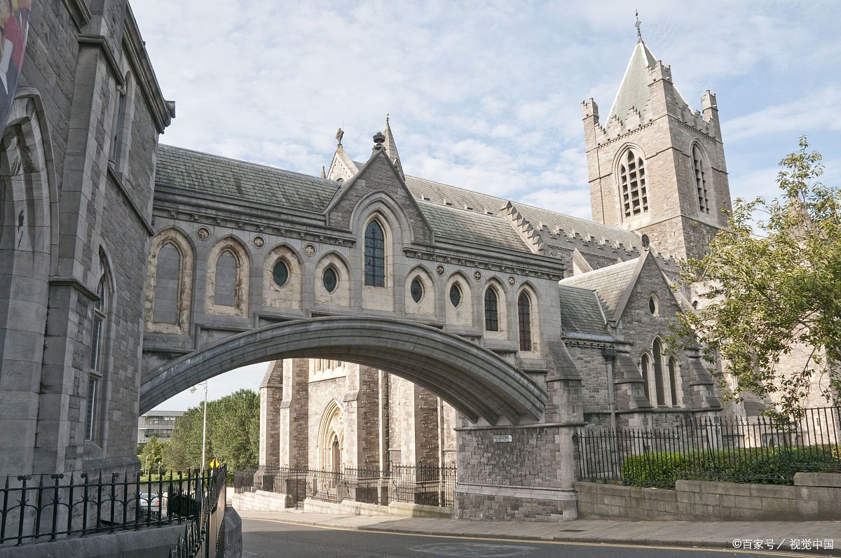 财富,其中包括该学院的三位新晋世界亿万富翁名单:比特币双胞胎卡梅伦