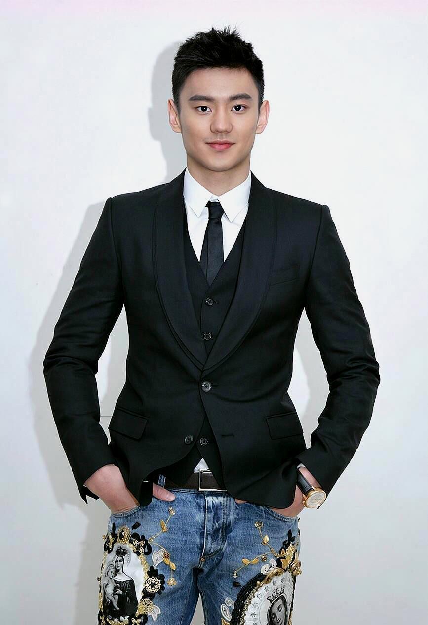 宁泽涛宣布正式退役,来看下他的前颜,秒杀众多小鲜肉