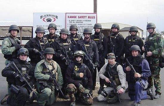 为了金钱什么都敢干的国际雇佣军有一个绝不触碰的底线,不去中国