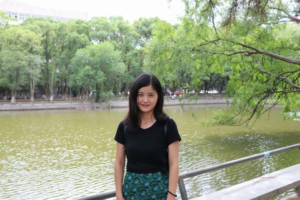 南昌市十九中教育集团光明学校青爱小屋心理志愿者教师以诗战"疫"