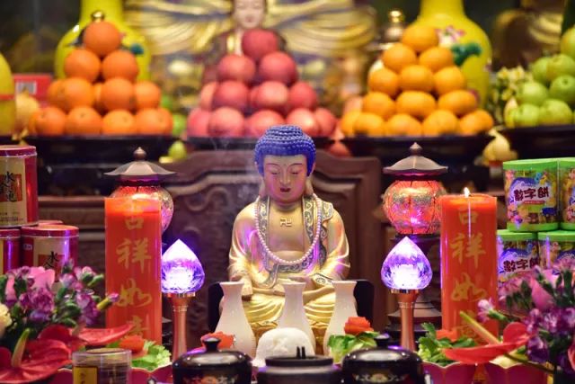 在家烧香拜佛,要注意哪些问题?