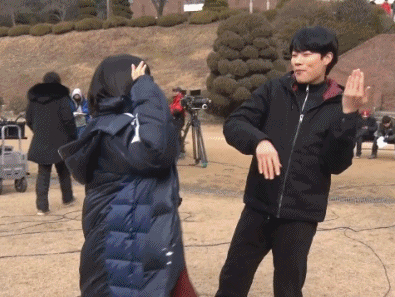 《请回答1988》高甜来袭,德善与正焕的亲密接触弥补狗焕党的遗憾