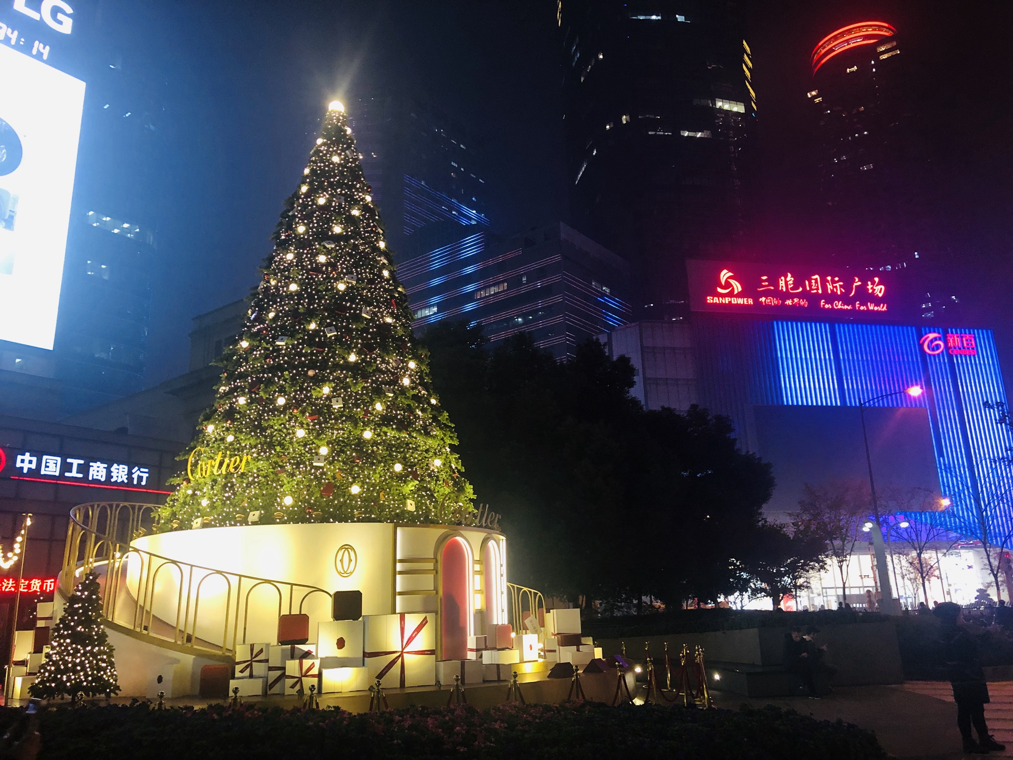 新武林驾到!杭州武林路国际商业街区正式开街