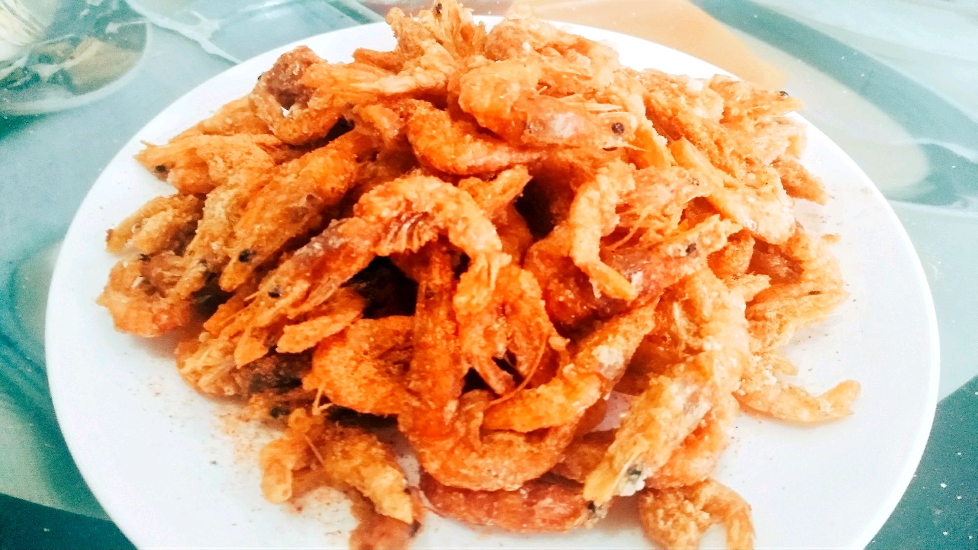 学会这道菜,好吃又补钙。奚红教你鲜香酥脆的小河虾做法,超简单