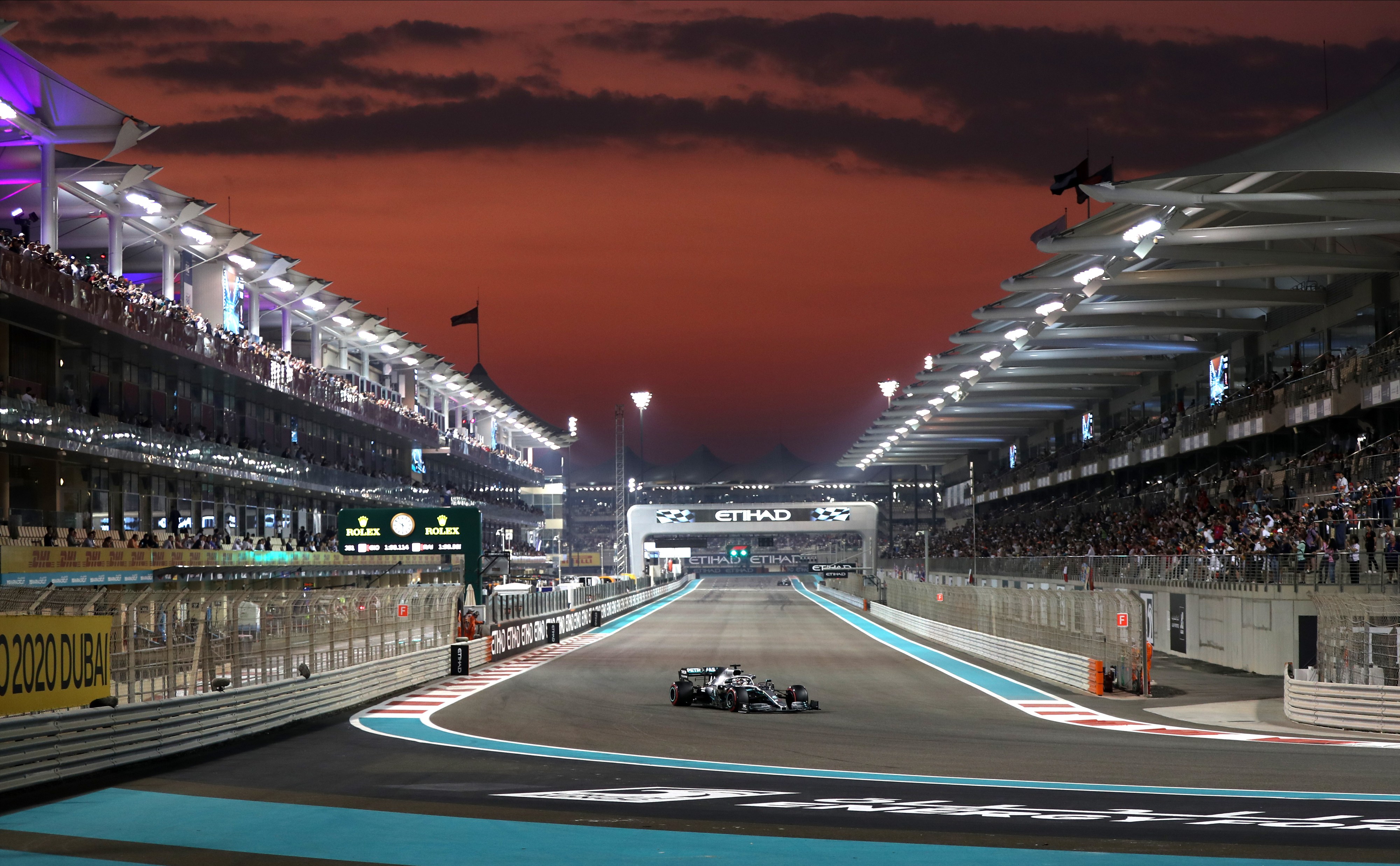 赛车——f1阿布扎比大奖赛:汉密尔顿夺得杆位(2)