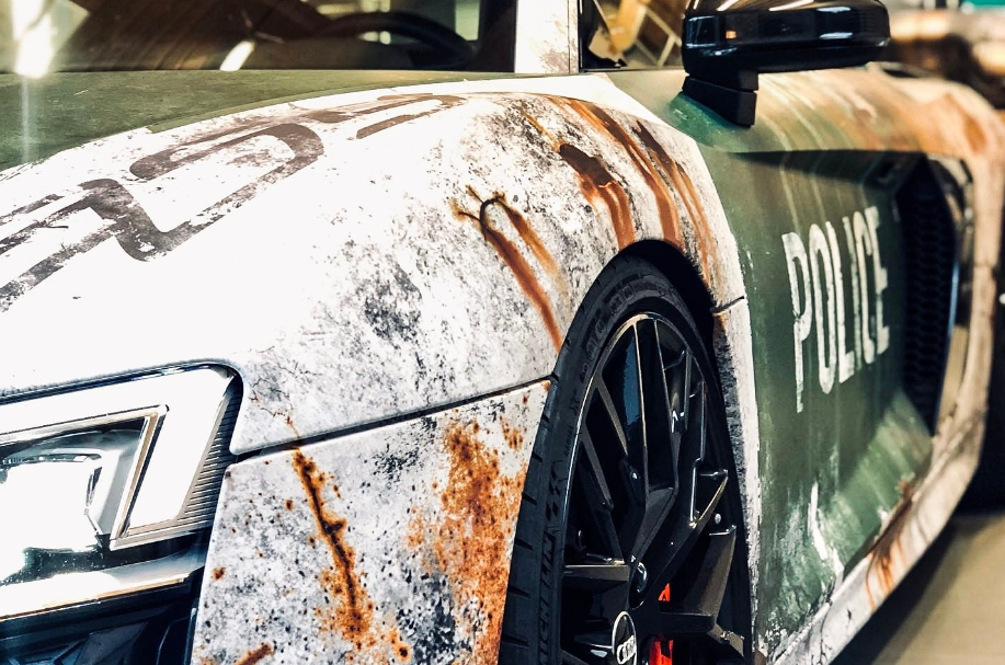 奥迪r8 police涂装末世战损版