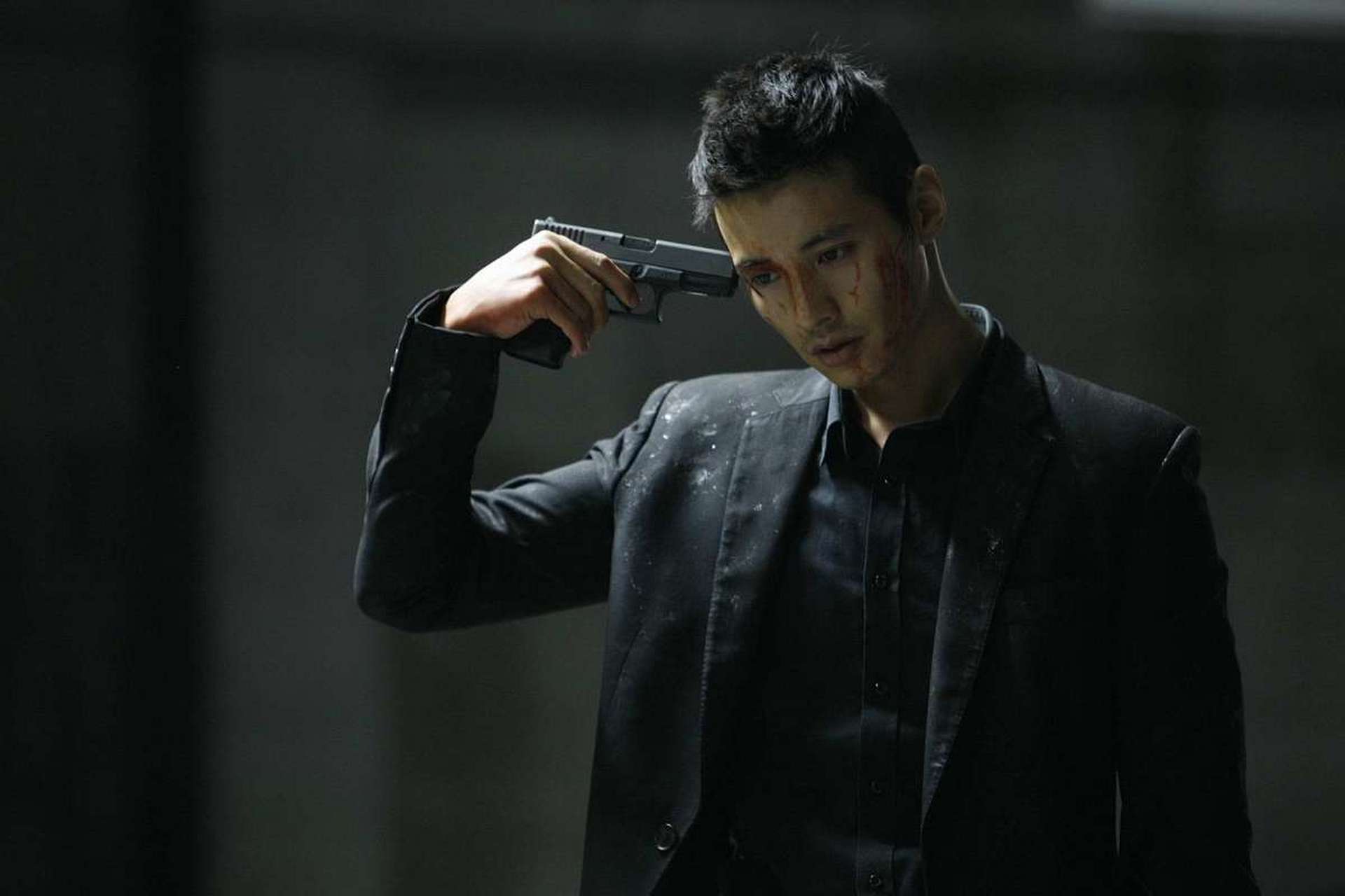 《使徒行者2》中,通过深入分析剧情和角色性格,可以确定程滔是卧底