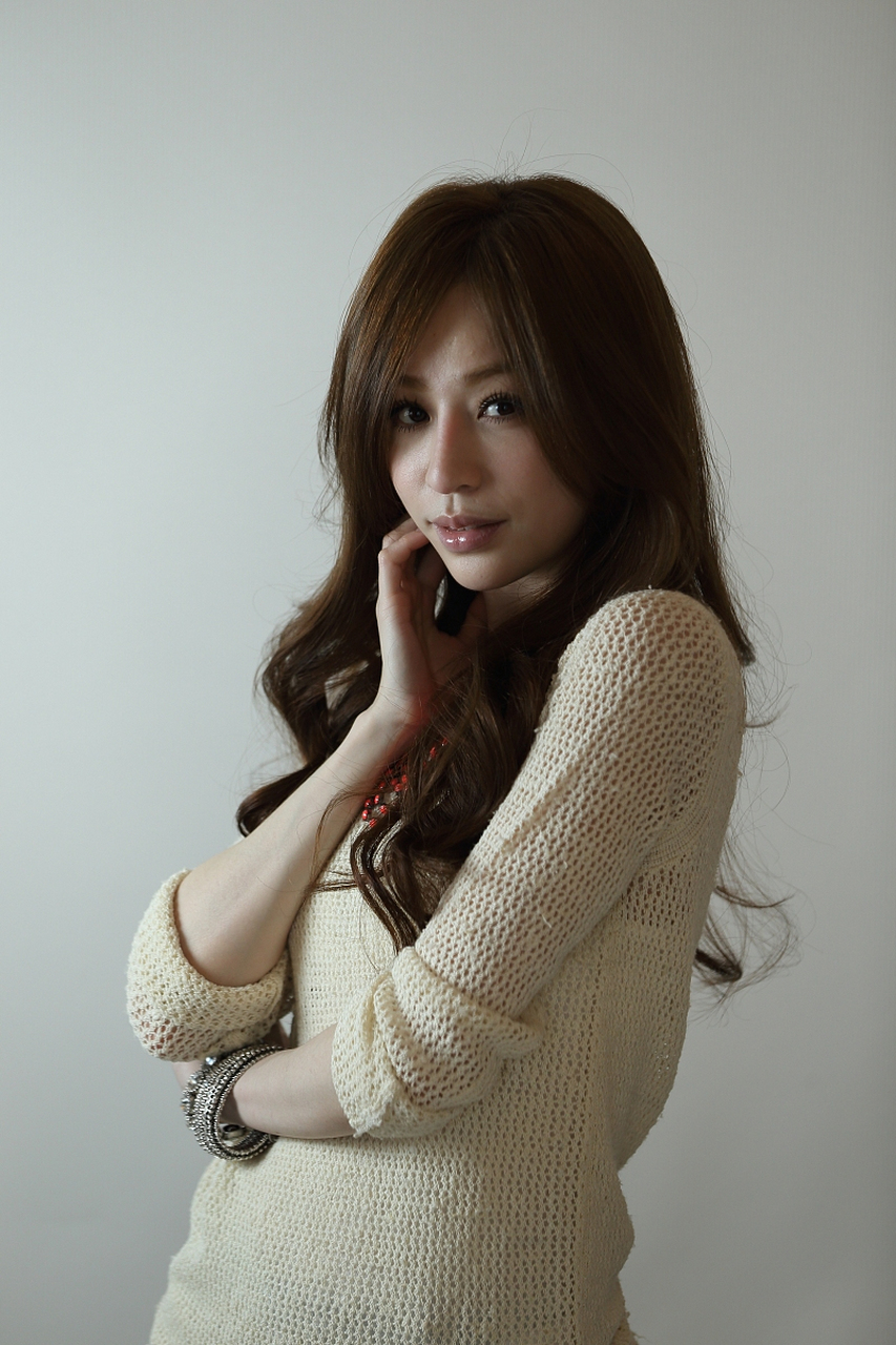 新垣结衣# #花泽香菜# 日本十大宅男女神排行榜: 第一名:新垣结衣