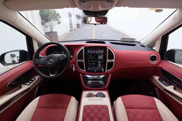 都在吐糟捷达vs5内饰硬塑料,但目睹这样的软包施工,你会心疼吗