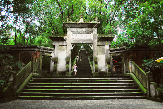 盘点很值得去的旅游景点,从你所熟知的黄山市天都峰,泸州玉蟾山谈起