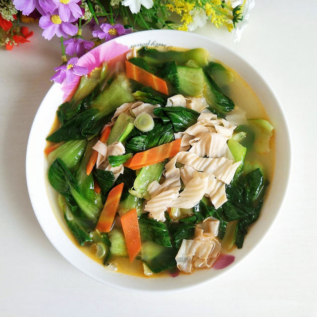 豆油皮烧油菜,家常菜,营养丰富,鲜美爽口的一道素菜