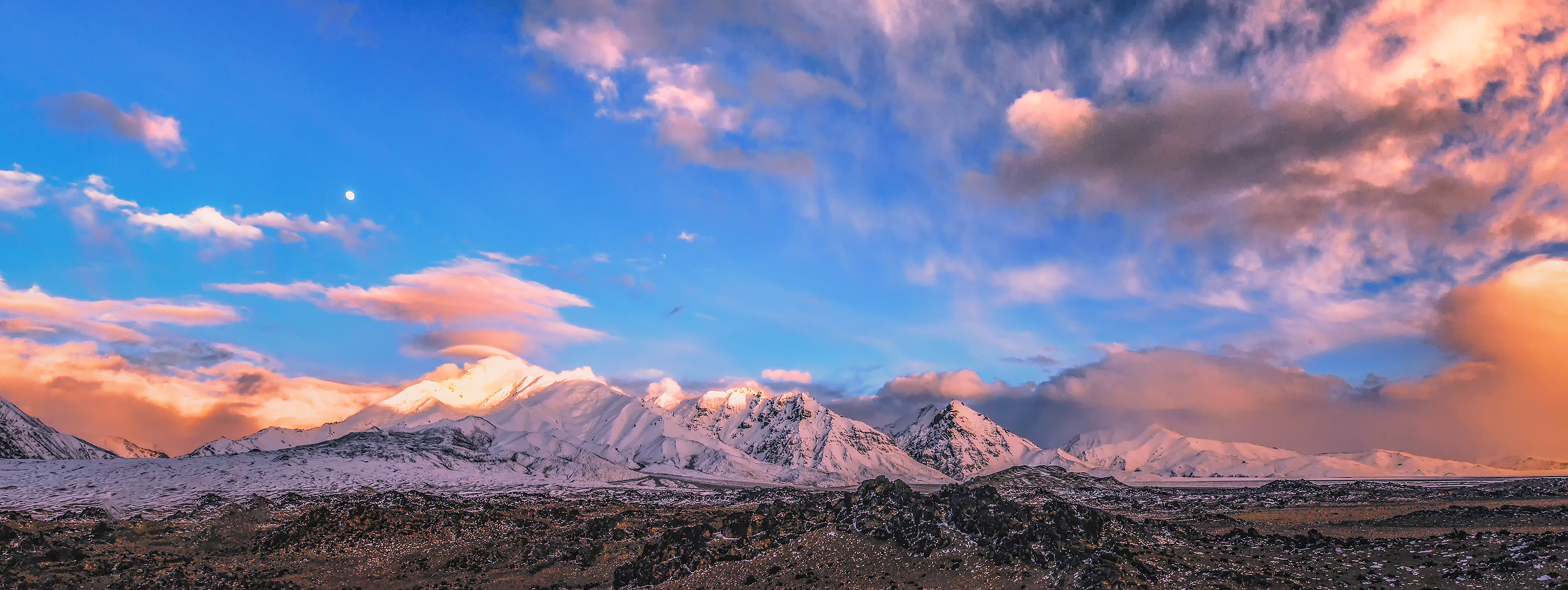 神秘的昆仑山,夜幕已降临,5000米之上的昆仑山夜晚是怎样的呢?