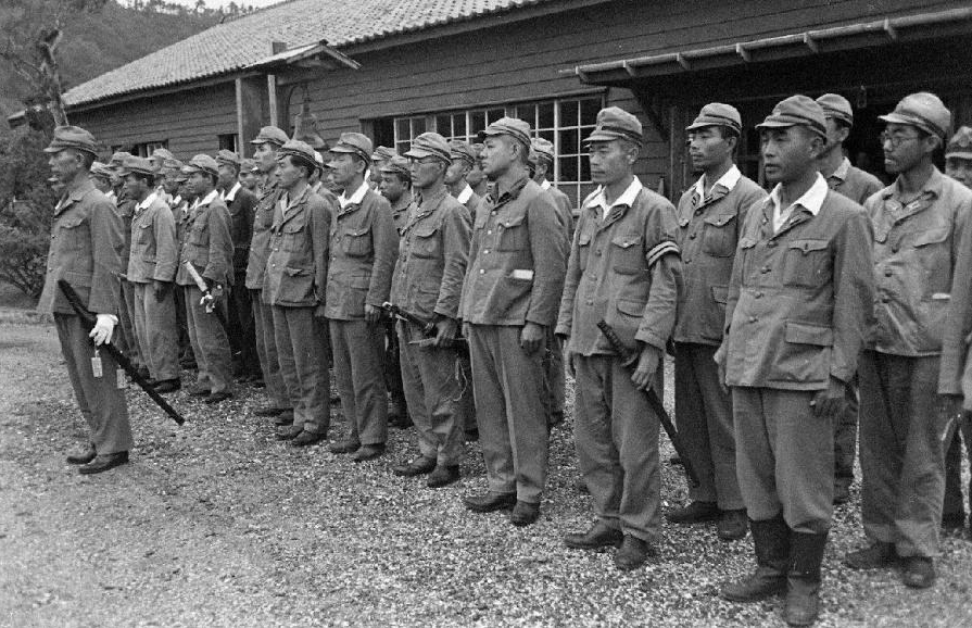 海军马鹿!因为向海军行礼被贬职,没想到因祸得福逃过一劫