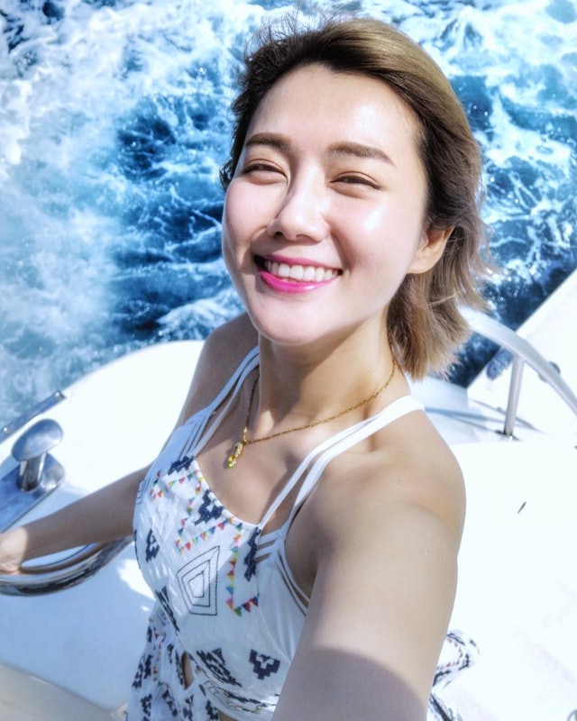 《救妻同学会》白云蔚雨芯余思霆连环出击,以三点式泳装救收视!