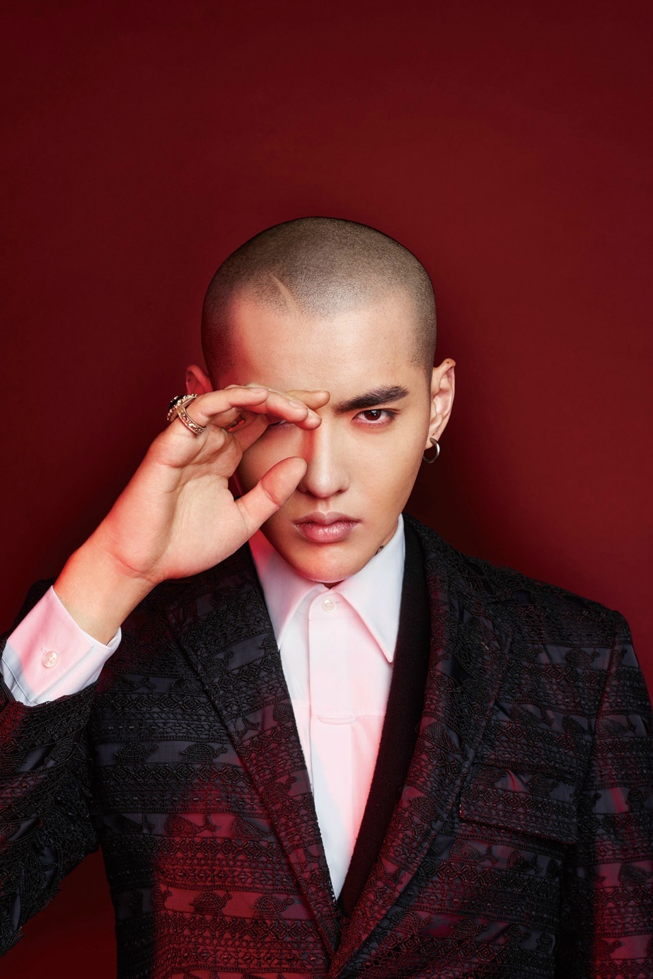 这部电影是吴亦凡诠释自己是硬汉的存在,想借此证明自己不是小白脸的