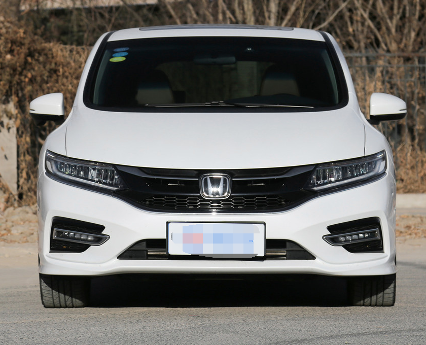 杰德210turbo cvt 豪华版 6座,拥有炫酷的外形!