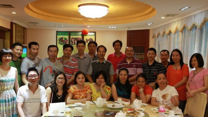 为什么有人说:40岁左右的女人不能参加同学聚会?今天总算知道了
