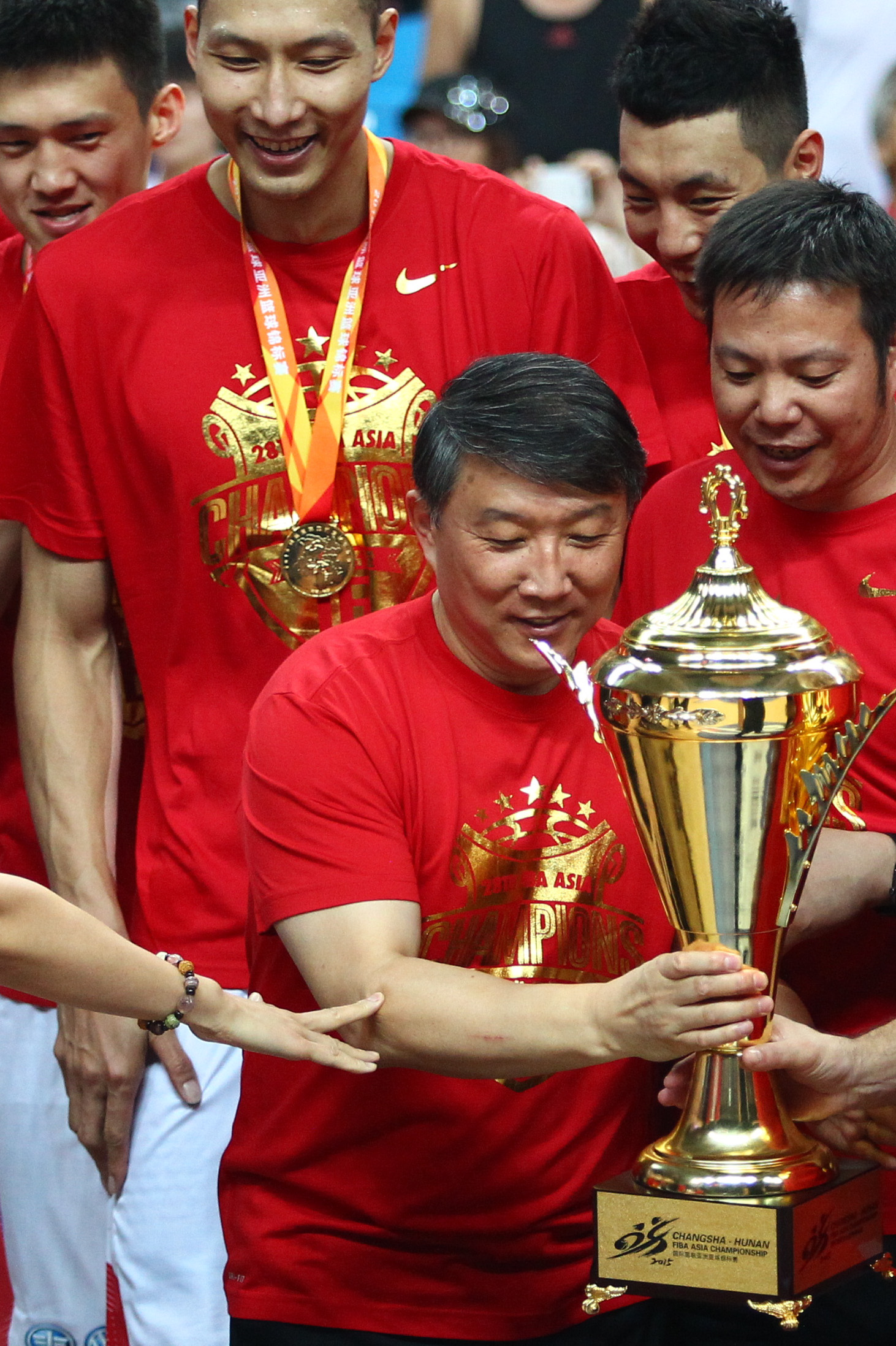 篮球·宫鲁鸣:中国最强1.72米控卫,三进三出国家队