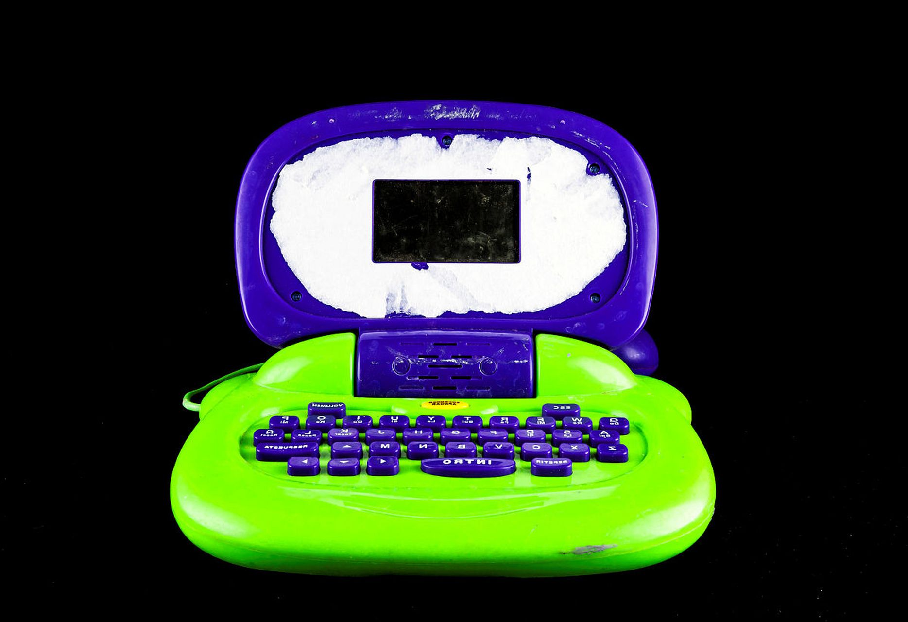 迷你复古游戏机是一款受欢迎的游戏机,玩家可以通过它重温经典的电子