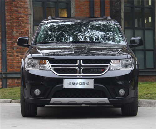 道奇酷威:外观设计很流行,运动范体现很好