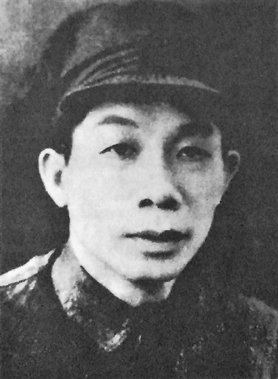 "隐形将军"韩练成:"擅权理事"毙汉奸