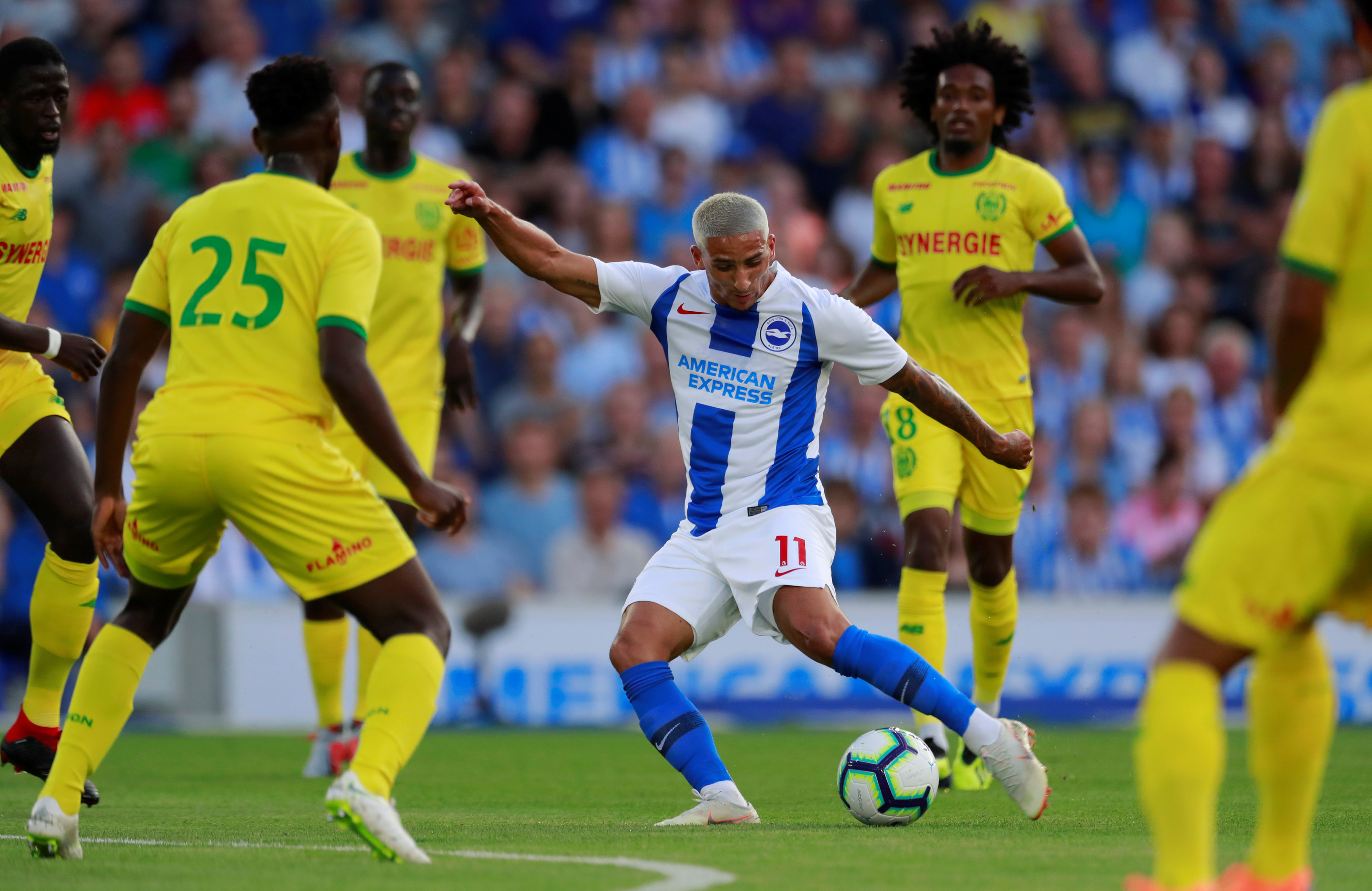 足球——友谊赛:布赖顿胜南特(6)