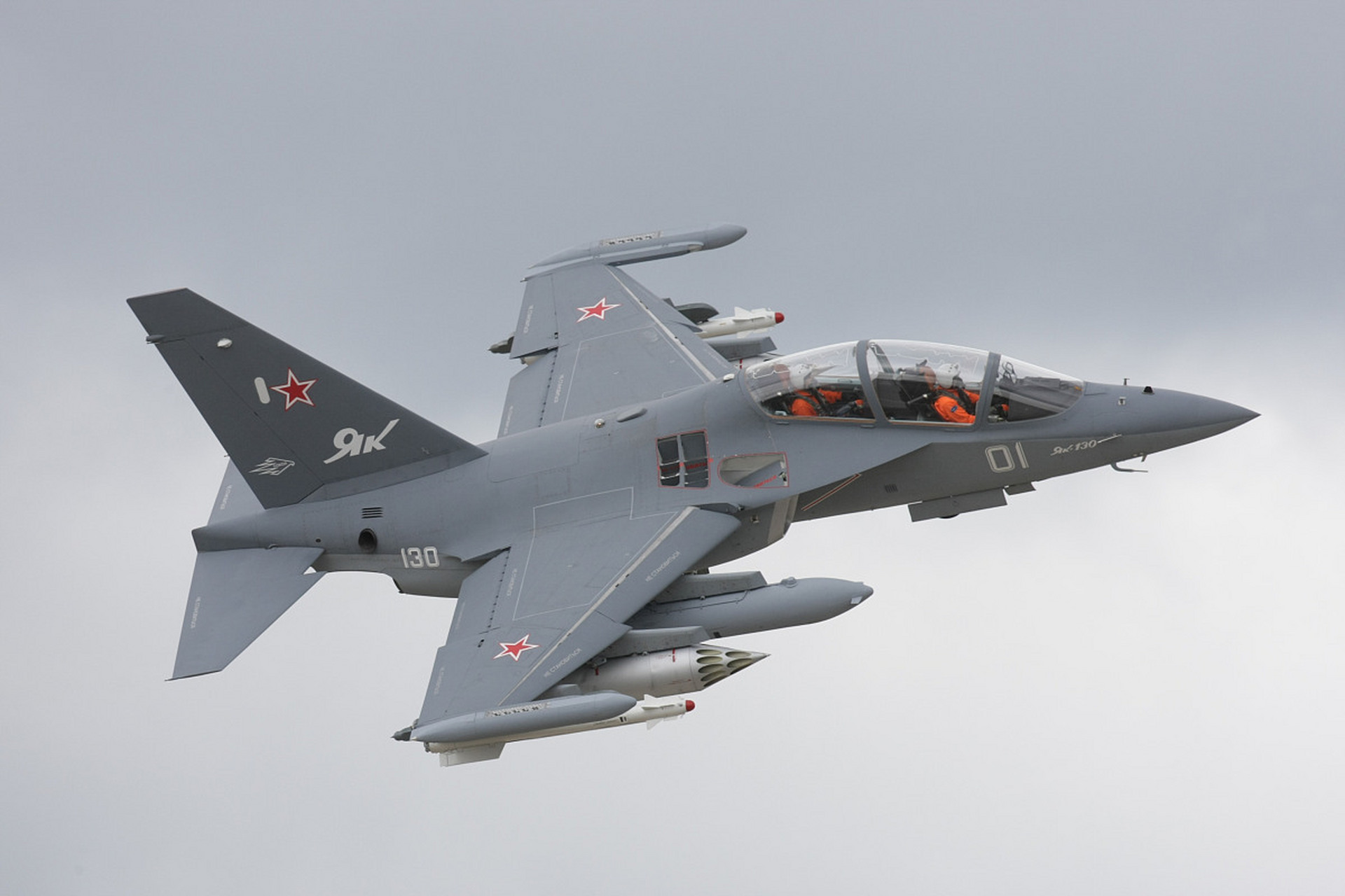 俄罗斯向伊朗交付yak-130教练机,紧密合作揭示新军事动向  #俄罗斯向