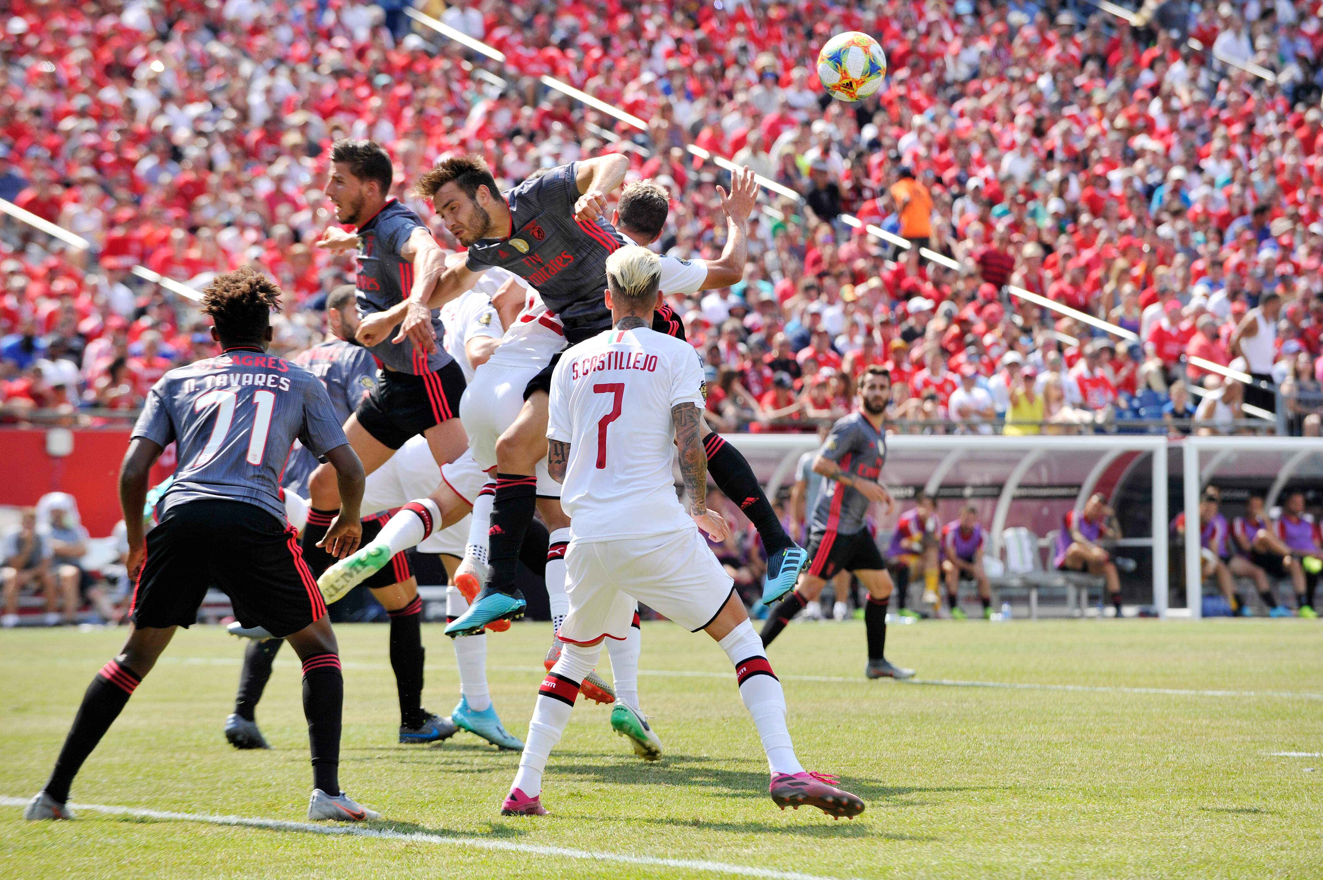 足球——国际冠军杯美国站:本菲卡胜ac米兰(4)