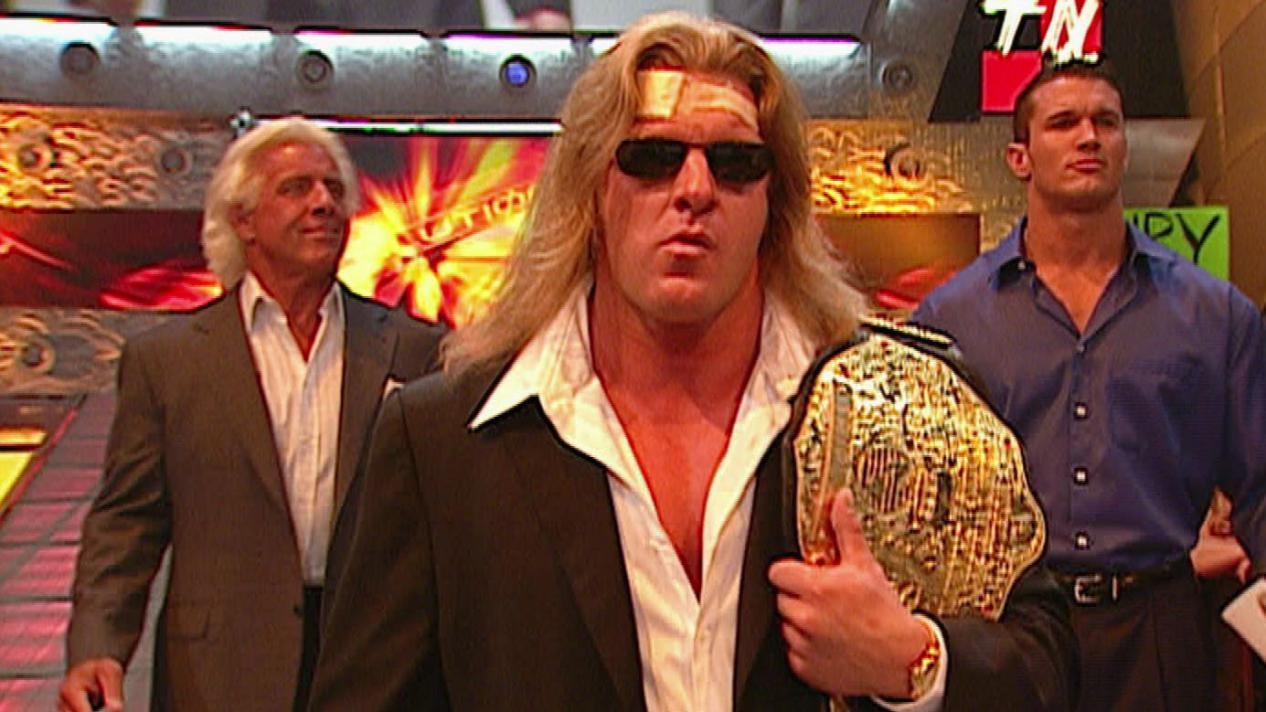 wwe:一个反派究竟能坏到何种地步?hhh上榜,斯戴芬妮掌掴母亲