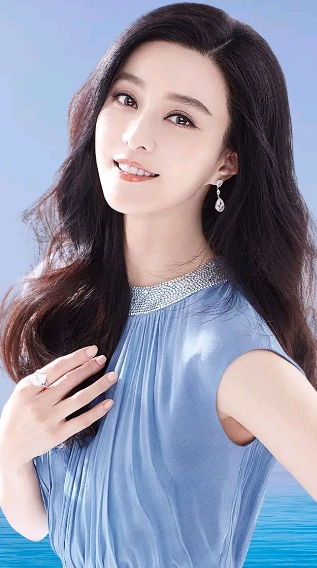 一组范冰冰美图,长得美艳动人,每张都值得收藏