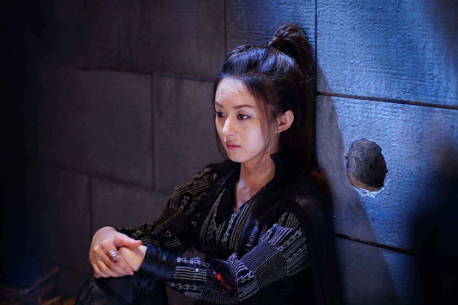 为什么古代的差役都喜欢抢着押送女囚犯去流放?第三个原因最无耻