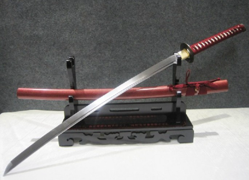 唐刀作为我国古代军刀,也有弯刀设计,你知道武士刀与它的区别吗