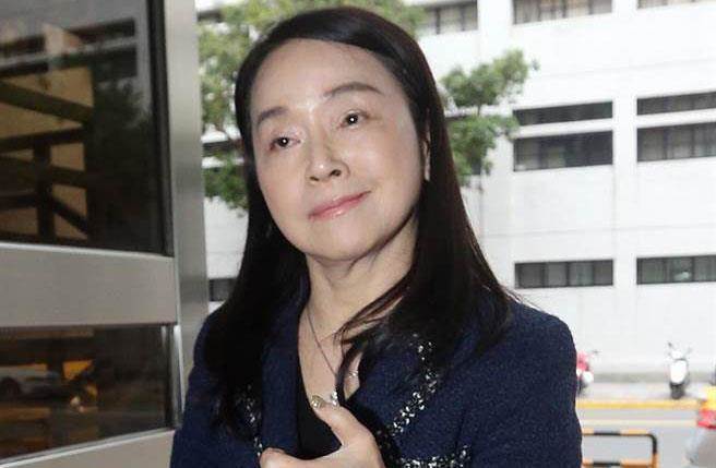 "大嘴"也要付出代价! 周玉蔻辱骂退休警察"像流氓"被判拘役