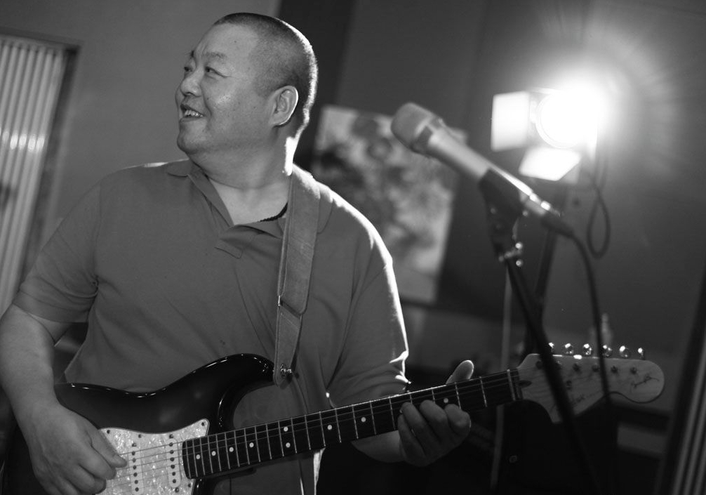 摇滚代表人物臧天朔去世,斯琴格日乐曾为他打胎自杀,情路坎坷