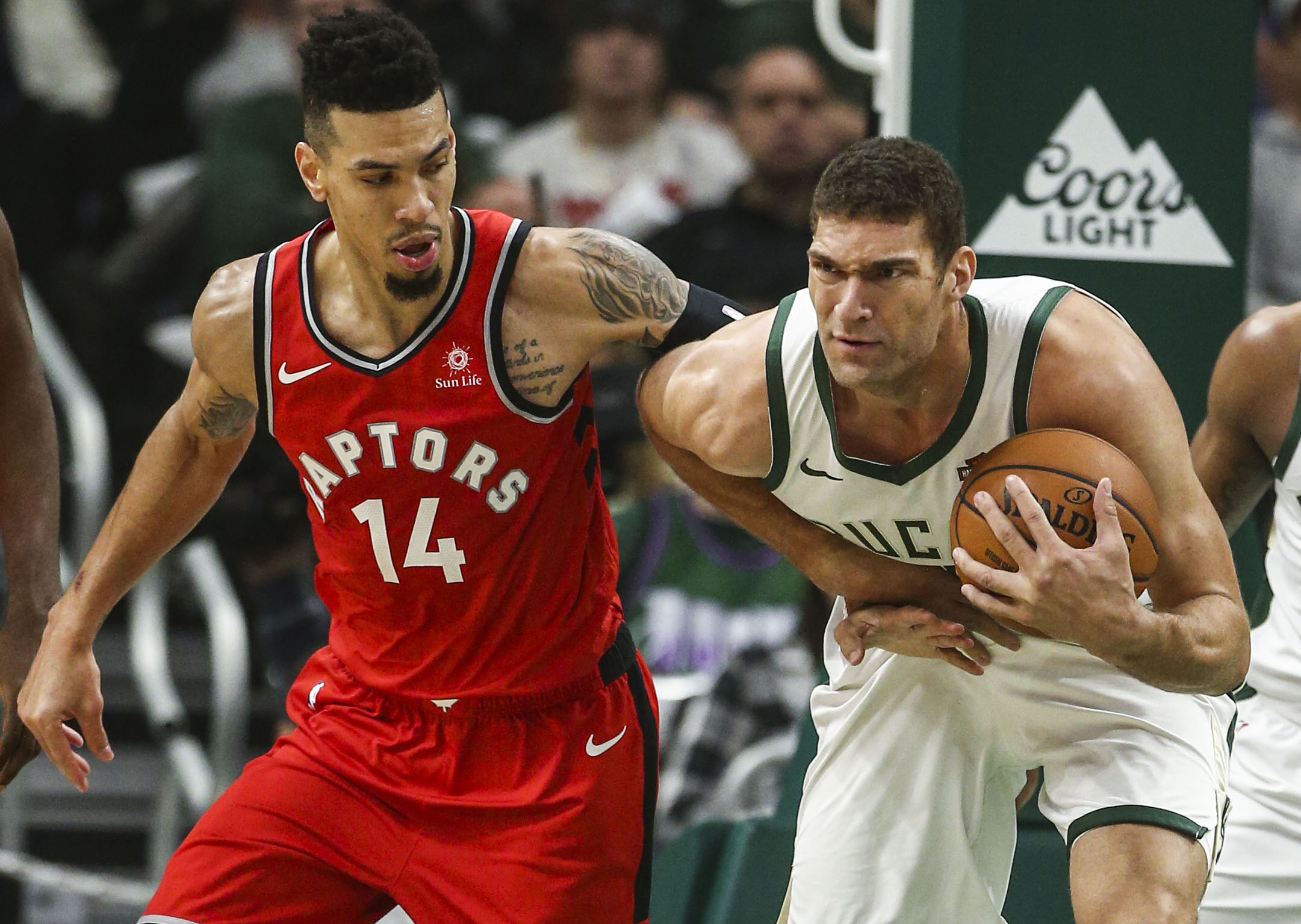 篮球——nba:猛龙胜雄鹿