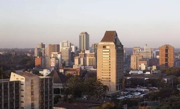 海拔1472米,为津巴布韦首都和最大城市,哈拉雷意为不眠之城