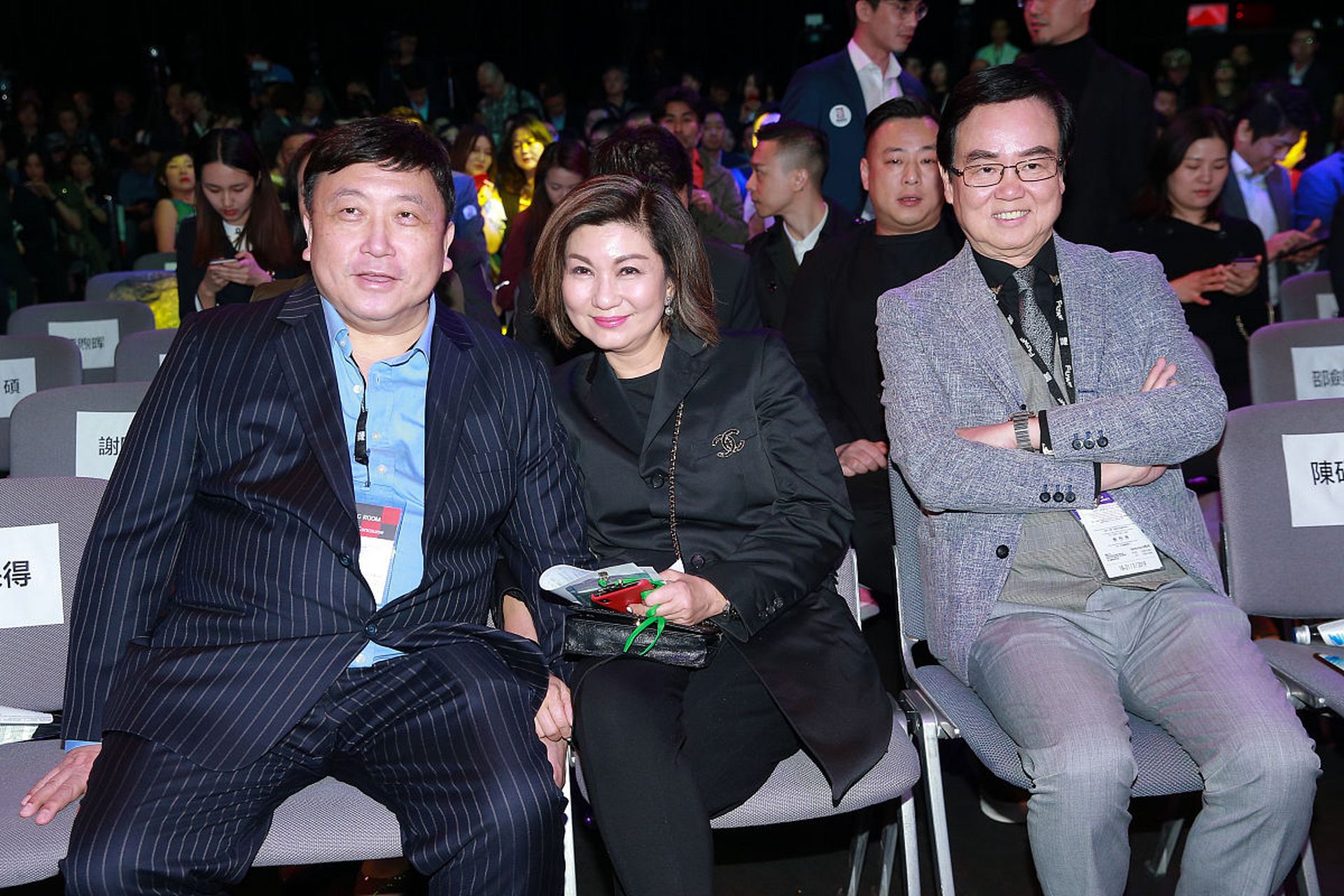 1997年,李玲玉嫁给犹太富商杰瑞,新婚夜,李玲玉开玩笑说:"你不怕我