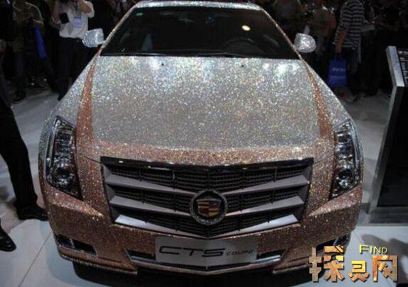 钻石跑车全身80万颗钻石流光溢彩,有价无市