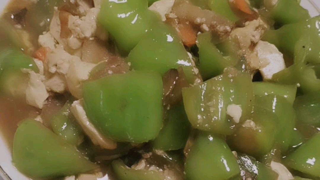 尖椒豆腐炒肉做法