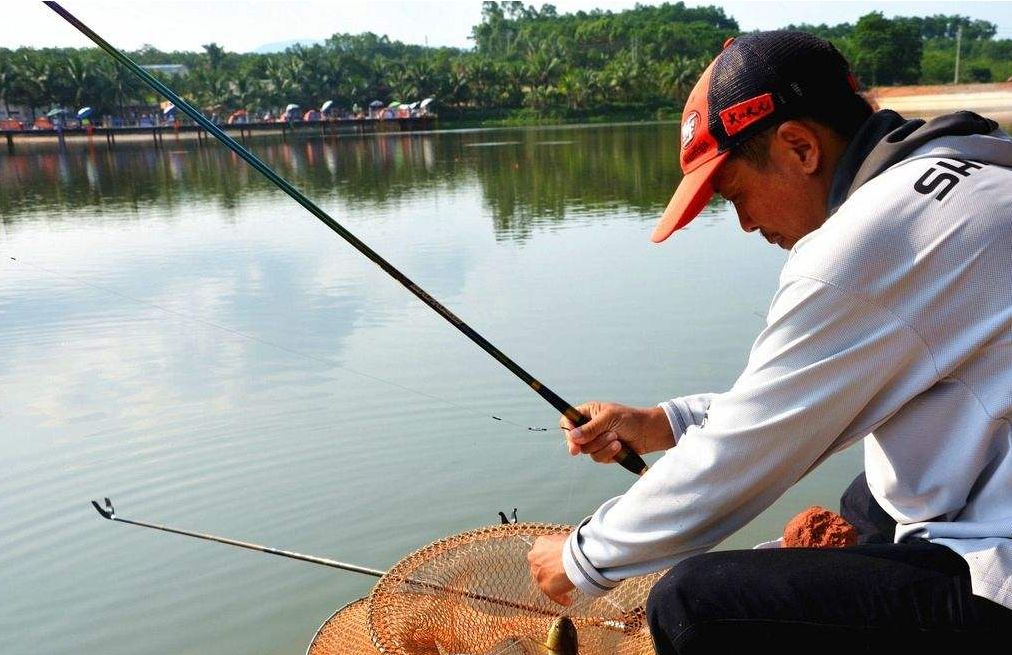 如果喜欢打麻将的人爱上钓鱼会怎么样?