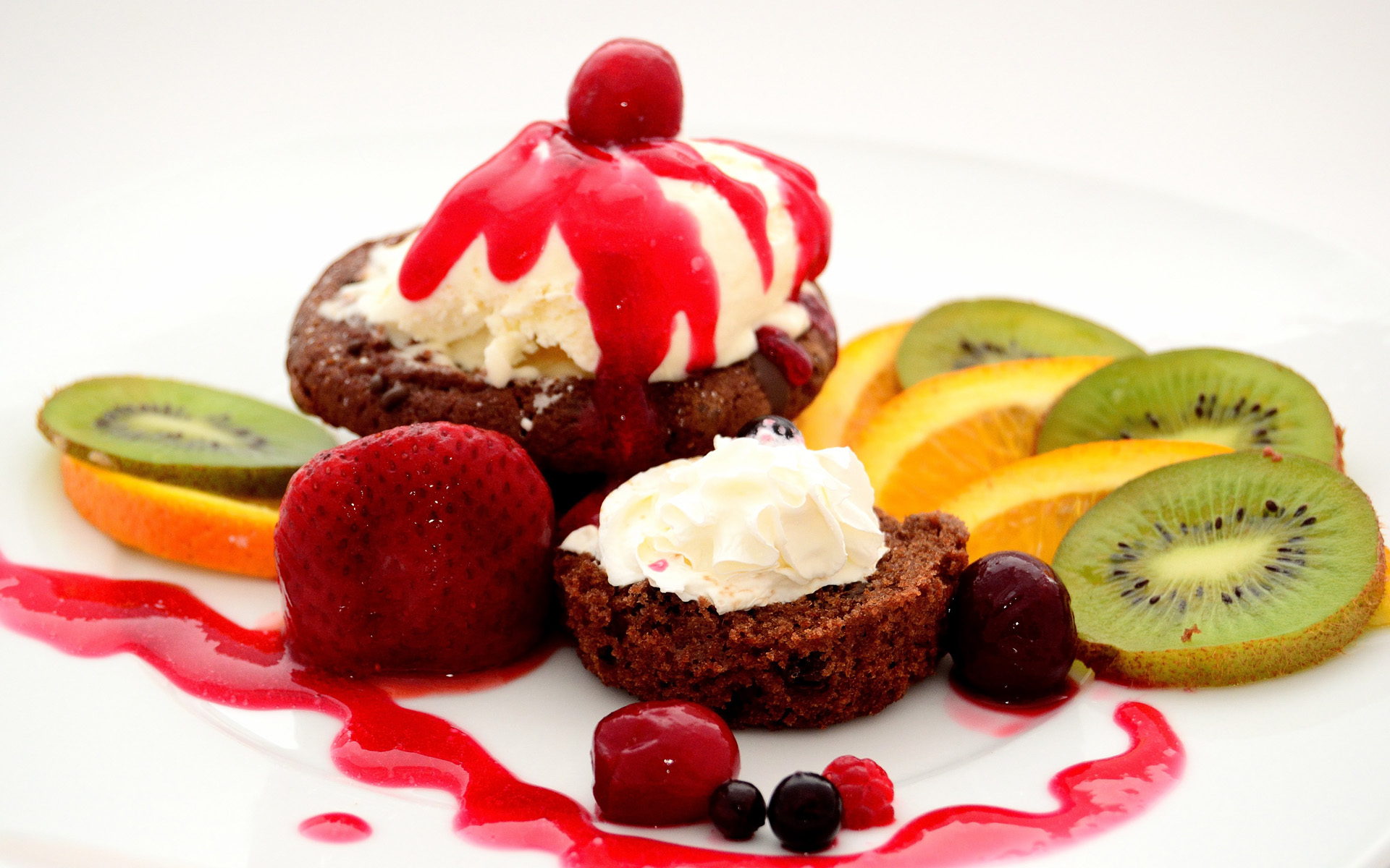 香甜美味的水果蛋糕图片桌面壁纸,分辨率:1920x1200