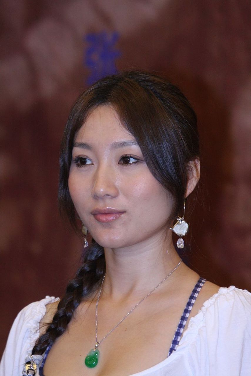 在演艺圈中有一位备受尊重的演员名叫刘一飞他凭借出色的演技和敬业