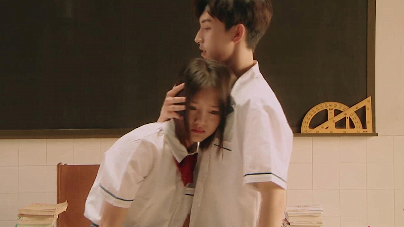 李诚儒是谁?怼完于朦胧,又骂哭郭俊辰