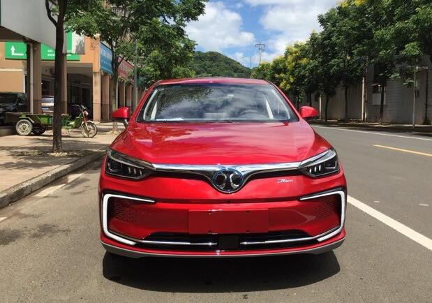 14万提了辆北汽eu500,车主:不开空调续航会越来越高