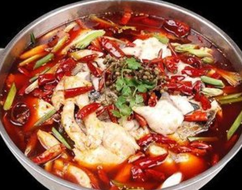 草鱼火锅这么做,香气扑鼻惹人爱,健康美味不可挡