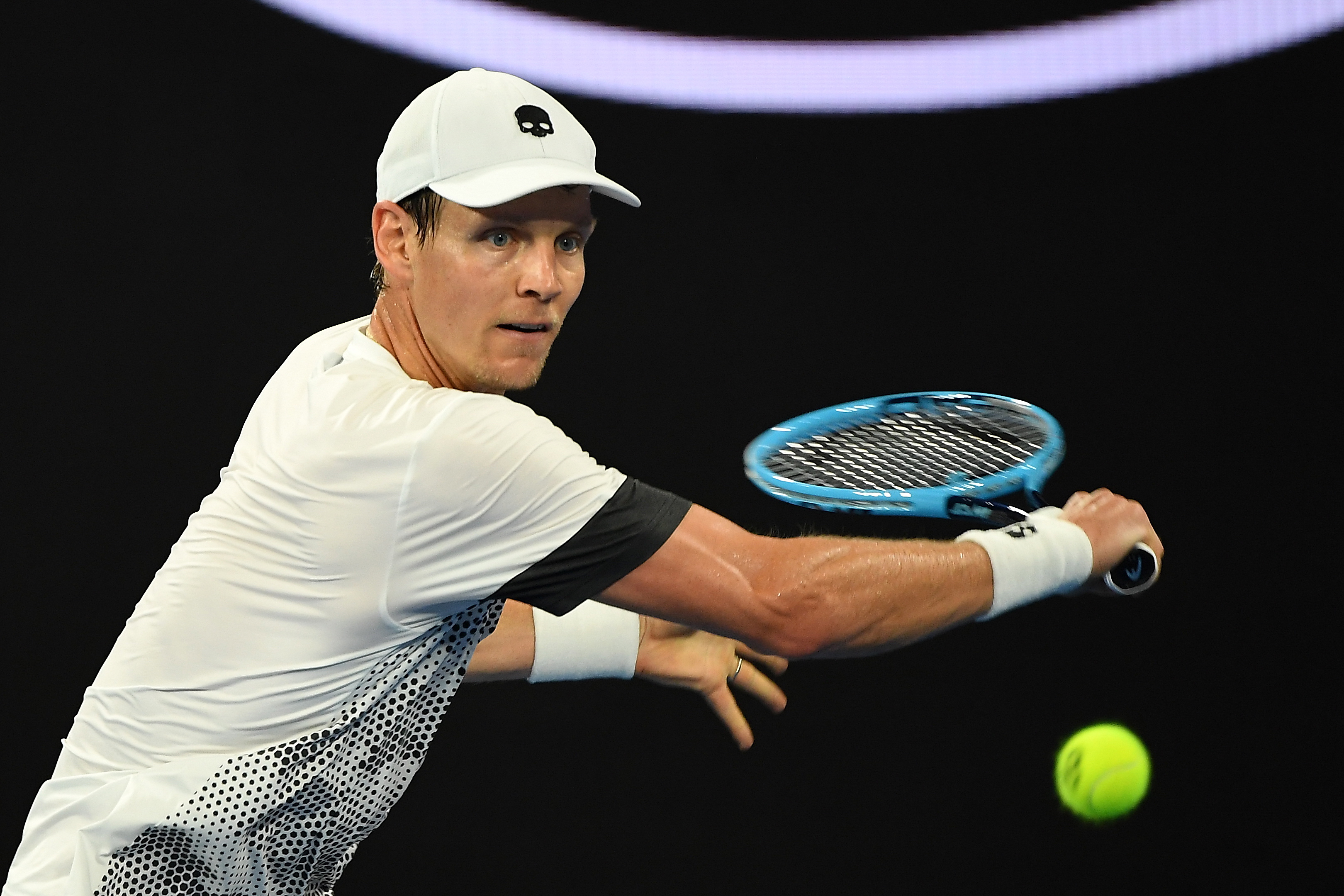 网球——澳网:贝尔迪赫胜施瓦茨曼