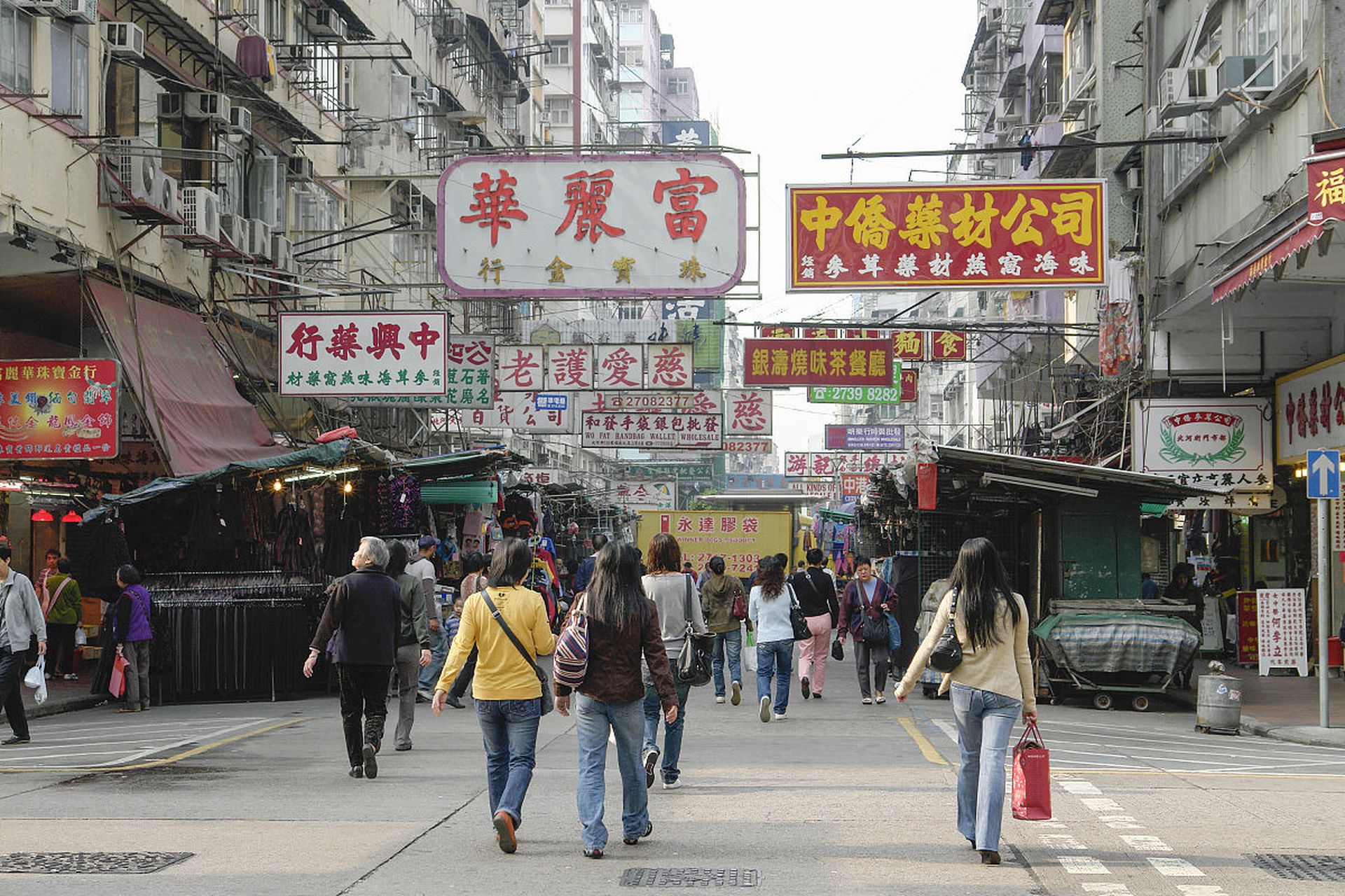 中港搬家专线：跨国搬家的便捷之路