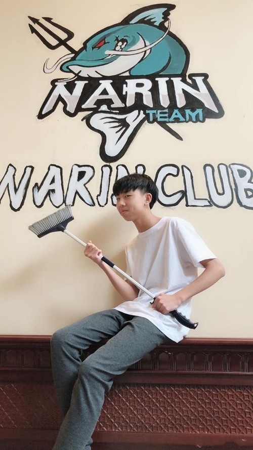 xdd查房大司马捞c,大司马微微一笑:xdd找位子坐下,好好学!