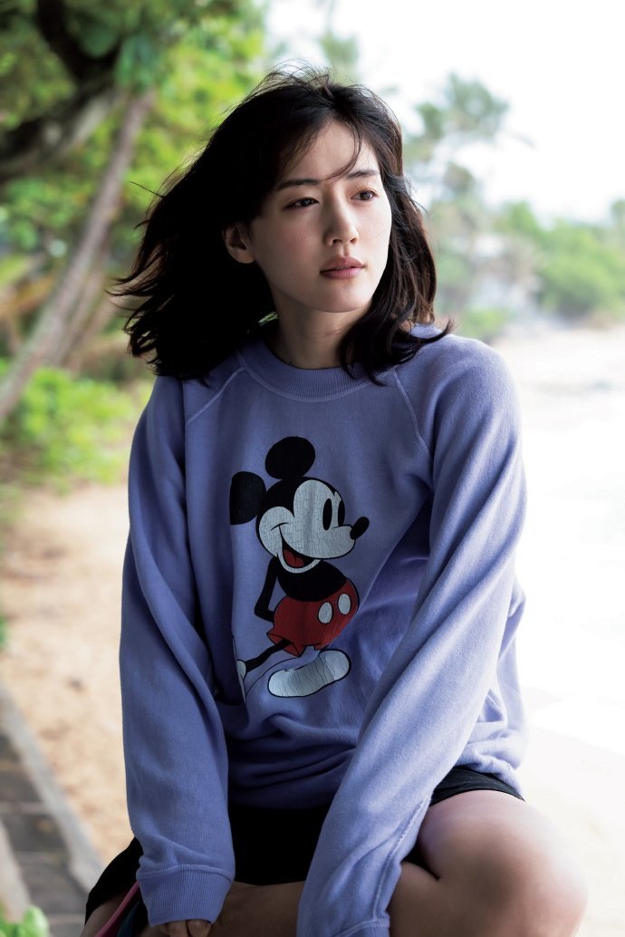 在家办公是种什么样的体验# 半夜被萌出血～ 遥遥